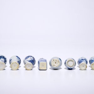 Tien Chinese blauw-witte miniatuur poppenhuisvaasjes, meeste Kangxi — foto 3