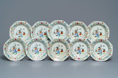 Tien diepe octagonale Chinese famille rose borden met hanen, Qianlong