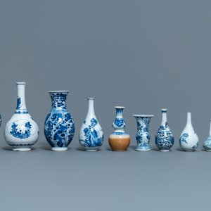 Tien kleine Chinese blauw-witte vazen, Kangxi — foto 4