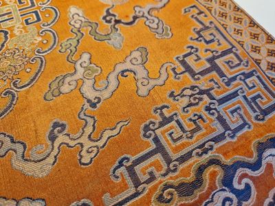 Tissage en soie de type kesi à décor de lions et phénix bouddhistes, Chine, 19ème — photo 9