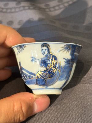 Treize soucoupes et douze tasses en porcelaine de Chine en bleu et blanc à décor figuratif, Kangxi/Yongzheng — photo 38