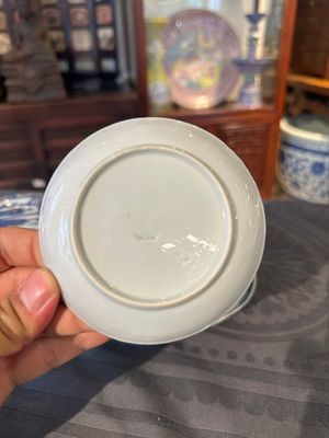 Treize soucoupes et douze tasses en porcelaine de Chine en bleu et blanc à décor figuratif, Kangxi/Yongzheng — photo 59