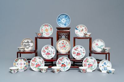 Treize soucoupes et neuf tasses en porcelaine de Chine, Kangxi/Qianlong