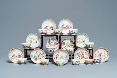 Treize tasses et onze soucoupes en porcelaine de Chine famille rose à décor mandarin, Qianlong