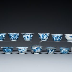 Treize tasses et soucoupes en porcelaine de Chine en bleu et blanc, Kangxi — photo 9