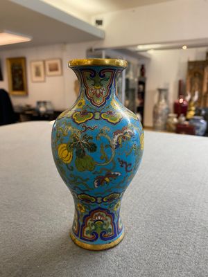Très beau vase en émaux cloisonnés à fond turquoise, Chine, Qianlong — photo 14