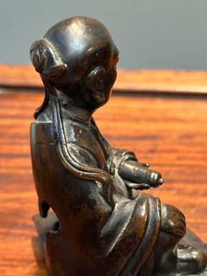 Très rare brûle-parfum couvert en forme de Laozi assit sur le rocher, Yuan — photo 6