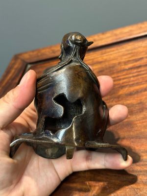 Très rare brûle-parfum couvert en forme de Laozi assit sur le rocher, Yuan — photo 10