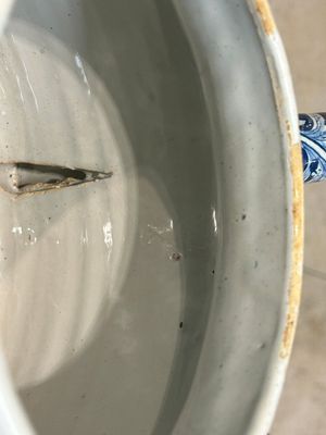 Très rare pot à posset en faïence de Delft en bleu et blanc, début du 18ème — photo 14