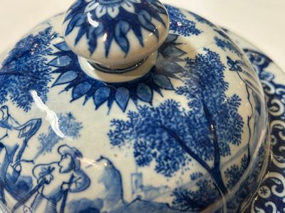 Très rare pot à posset en faïence de Delft en bleu et blanc, début du 18ème — photo 4