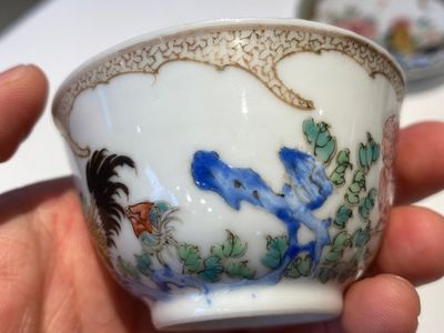 Très rare tasse et soucoupe en porcelaine de Chine famille rose semi-coquille d'oeuf à décor de coqs, sceau de Baiyun Shanren 白雲山人, Yongzheng — photo 11