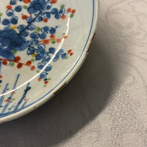 Trois assiettes en porcelaine de Chine en bleu, blanc, rouge de cuivre et wucai de type ko-sometsuke pour le marché japonais, Tianqi/Chongzhen — photo 12