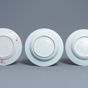 Trois assiettes en porcelaine de Chine famille rose, Yongzheng/Qianlong — photo 3