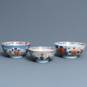 Trois bols en porcelaine de Chine de style Imari, Kangxi/Qianlong — photo 1
