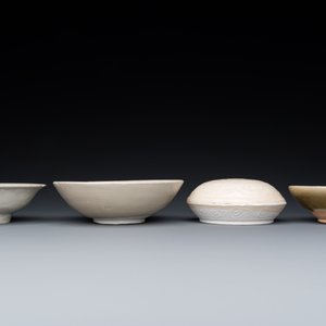 Trois bols en porcelaine de Chine en céladon et qingbai et une boîte couverte en couleur crème, Song et postérieur — photo 4