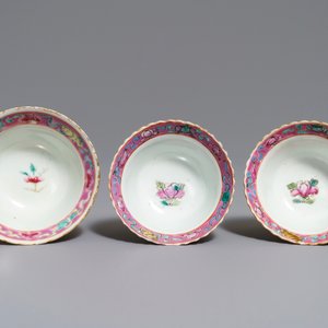 Trois bols en porcelaine de Chine famille rose pour le marché Peranakan ou Straits, 19ème — photo 6
