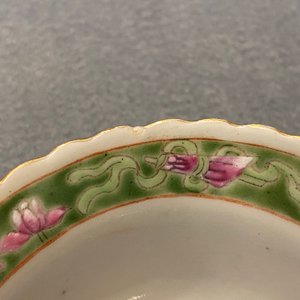 Trois bols en porcelaine de Chine famille rose pour le marché Straits ou Peranakan, 19ème — photo 8