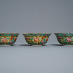 Trois bols en porcelaine de Chine famille rose pour le marché Straits ou Peranakan, 19ème — photo 2