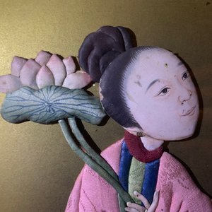 Trois broderies de figures rehaussées de peinture, Chine, 18/19ème — photo 12