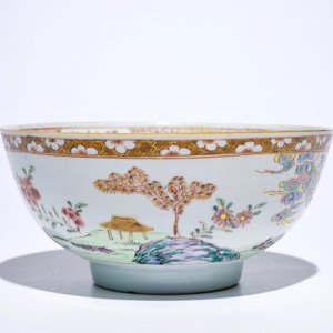 Trois coupes en porcelaine de Chine famille rose à décor "Feuille de Tabac" et un bol famille rose, Yongzheng/Qianlong — photo 7