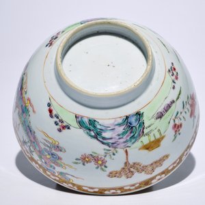 Trois coupes en porcelaine de Chine famille rose à décor "Feuille de Tabac" et un bol famille rose, Yongzheng/Qianlong — photo 9
