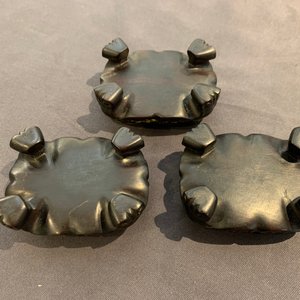 Trois figures de Bouddha en émaille sur biscuit, Chine, 19/20ème — photo 16