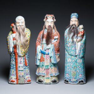 Trois figures de Dieux d'Etoiles en porcelaine de Chine famille rose, marque de Zhu Rong Ji Zao 朱榮記造, 19/20ème — photo 2