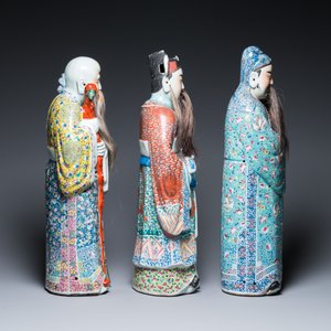 Trois figures de Dieux d'Etoiles en porcelaine de Chine famille rose, marque de Zhu Rong Ji Zao 朱榮記造, 19/20ème — photo 3