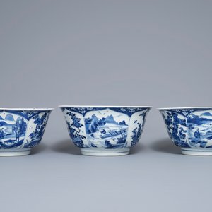 Trois grands bols en porcelaine de Chine bleu et blanc, Kangxi — photo 4