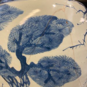 Trois grands vases en porcelaine de Chine en bleu et blanc, époque Transition — photo 44