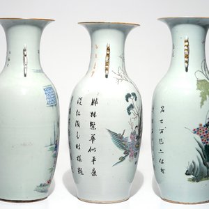 Trois grands vases en porcelaine de Chine famille rose, 19/20ème — photo 4