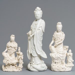 Trois groupes en porcelaine blanc de Chine, 19/20ème — photo 2