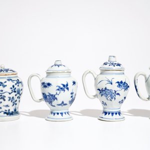 Trois moutardiers couverts du type Hatcher cargo en porcelaine de Chine bleu et blanc, Transition — photo 4