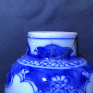 Trois paires de vases en porcelaine de Chine bleu et blanc, Kangxi — photo 9