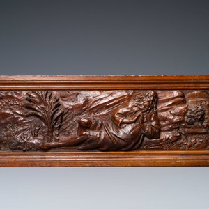Trois panneaux en noyer sculpté figurant Marie Madeleine, David le berger et Élie dans le désert, Italie, 17ème — photo 2