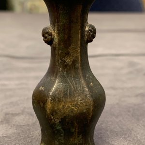 Trois petits vases en bronze, Chine, Song et Qing — photo 23