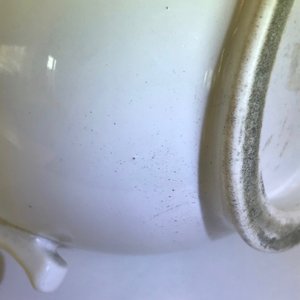 Trois pièces de style Kakiemon en porcelaine de Chantilly, France, 18ème — photo 16