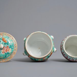 Trois pièces en porcelaine de Chine famille rose pour le marché Straits ou Peranakan, 19ème — photo 8
