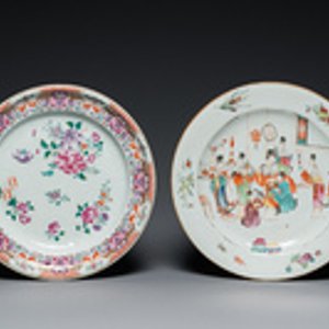 Trois plats et deux bols en porcelaine de Chine famille rose et en bleu et blanc, Qianlong et postérieur — photo 2