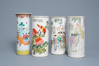 Trois porte-chapeaux en porcelaine de Chine qianjiang cai et un vase en famille rose, 19/20ème