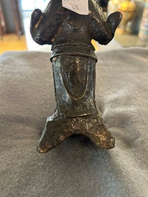 Trois sculptures en bronze figurant Guanyu, Li Jing et un fonctionnaire, Chine, Ming — photo 13
