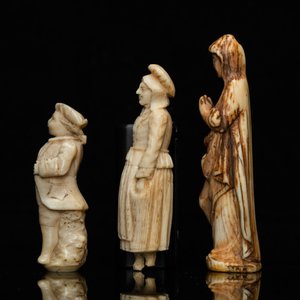 Trois statues en ivoire d'une Vierge, d'une poissonnière et d'un jeune gamin, e.o. Dieppe, France, 18/19ème — photo 3