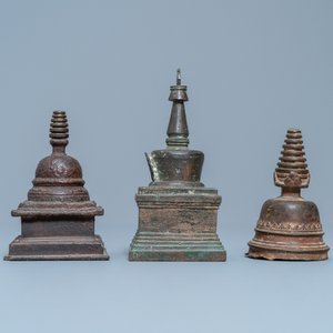 Trois stupas en bronze, Tibet, 16/18ème — photo 5