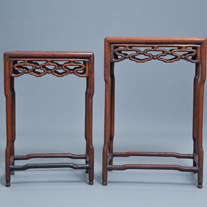 Trois tables gigognes en bois sculpté, Chine, 19ème — photo 3