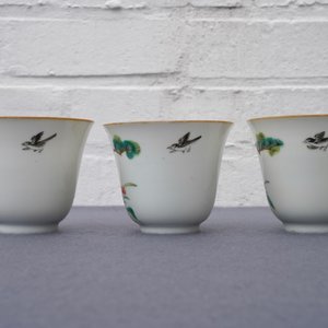 Trois tasses et soucoupes en porcelaine de Chine, marque et époque de Tongzhi — photo 12