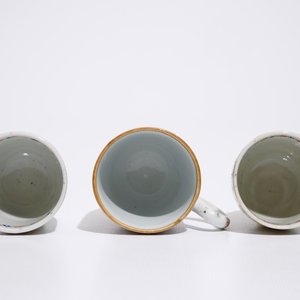 Trois tasses et soucoupes en porcelaine de Chine, Qianlong — photo 8