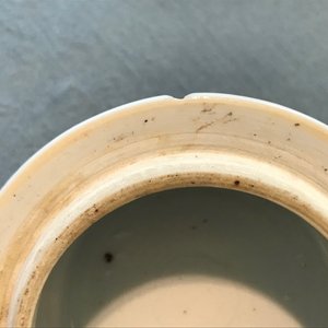Trois théières couvertes en porcelaine de Chine bleu et blanc, Kangxi — photo 9