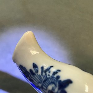 Trois théières couvertes en porcelaine de Chine bleu et blanc, Kangxi — photo 10