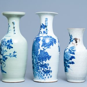 Trois vases en porcelaine de Chine en bleu et blanc, 19ème — photo 4