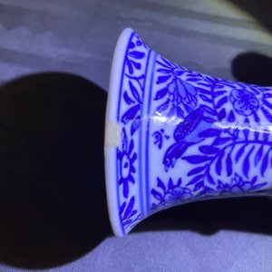 Trois vases en porcelaine de Chine en bleu et blanc, Kangxi — photo 10